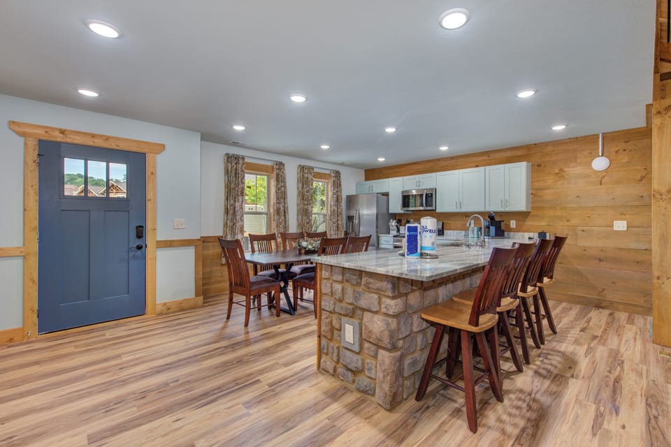 Chalet, Multiple Beds, Pool Access, Mountain View (Aqua Vitae) | Private kitchen