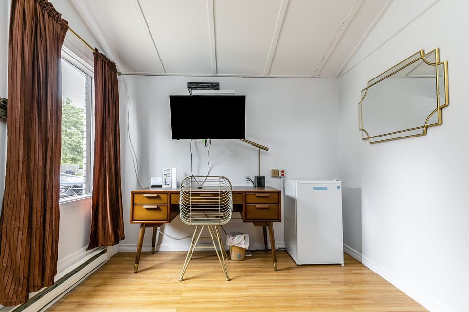 Room, 1 Double Bed, Non Smoking | Rollaway beds, free WiFi, bed sheets