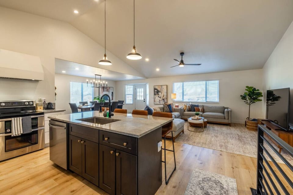 Spacious layout for families and friends