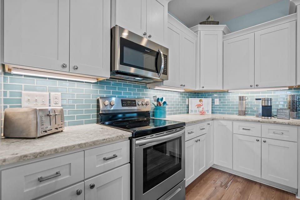 Top Level: Full stocked kitchen