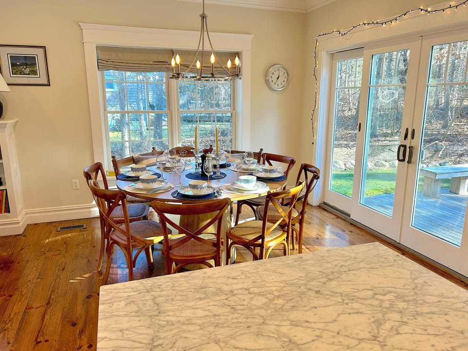 A brand new table seats 8 comfortably, great morning light!