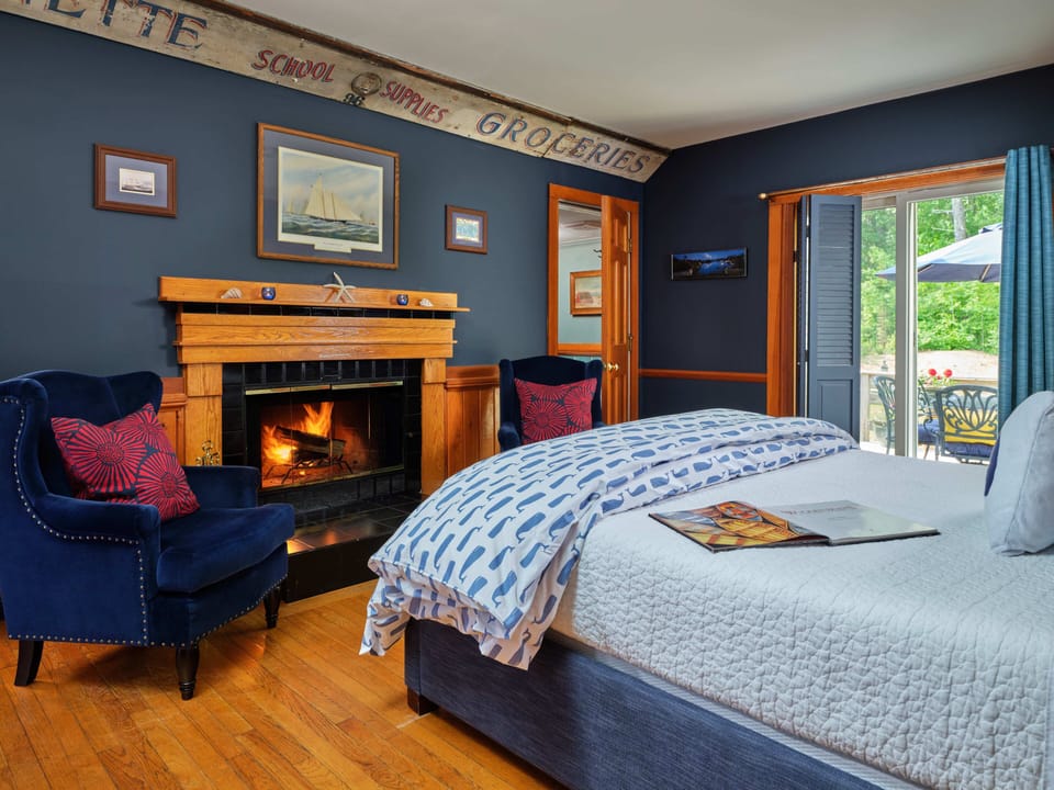Queen Room with Fireplace (Not Pet Friendly) | Premium bedding, down comforters, in-room safe, individually decorated