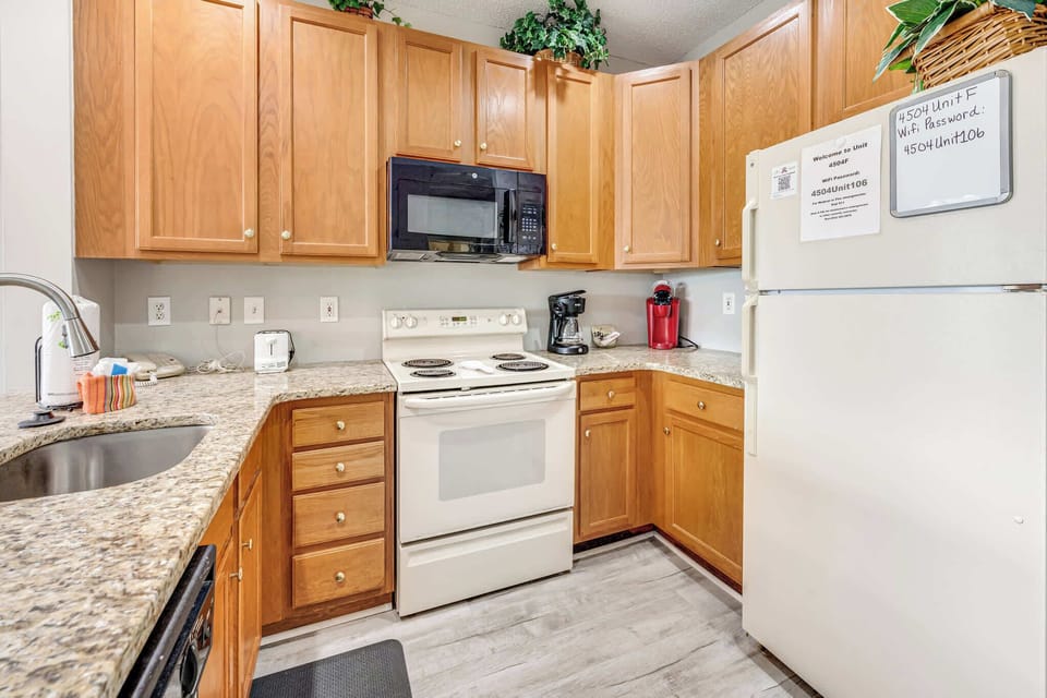 Large Kitchen Area
