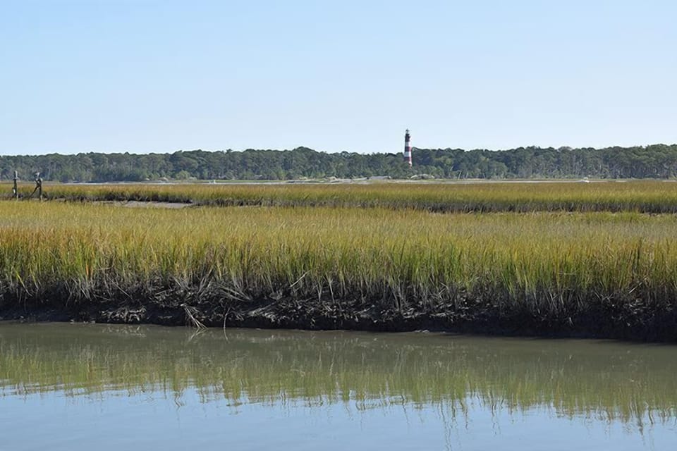 Waterfront Retreat with Lighthouse Views, Wild Ponies & Stunning Sunrises.