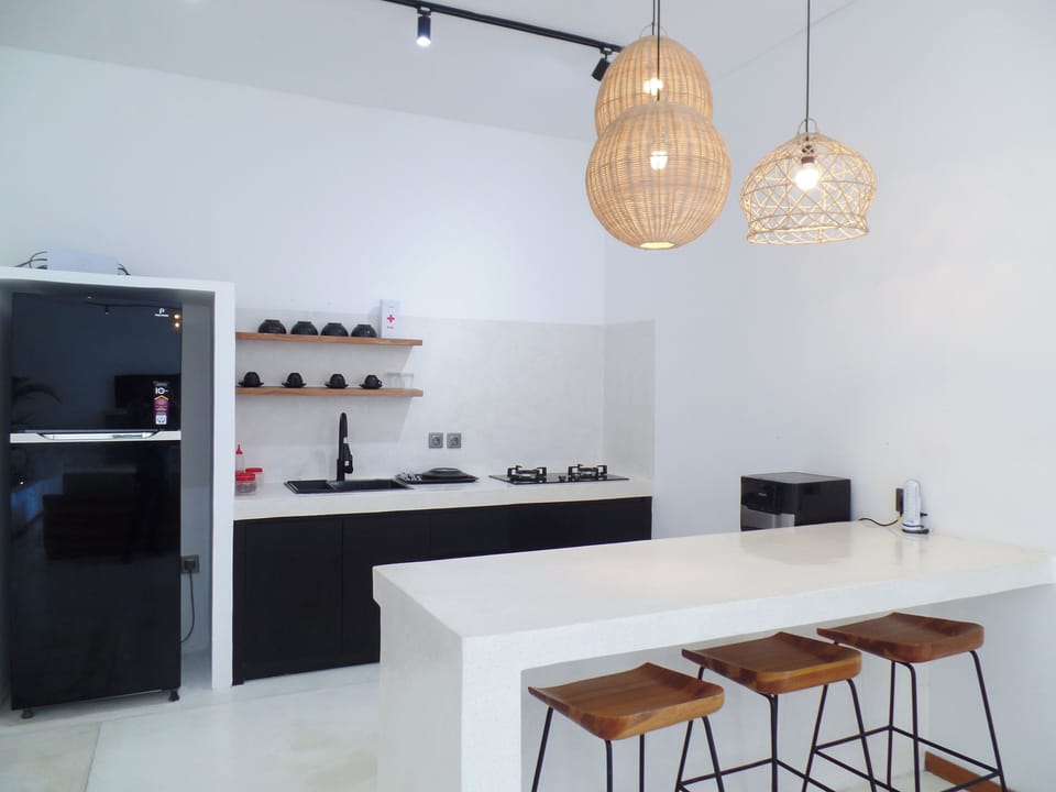 Luxury Villa, Ocean View | Private kitchen | Full-size fridge, stovetop, cookware/dishes/utensils