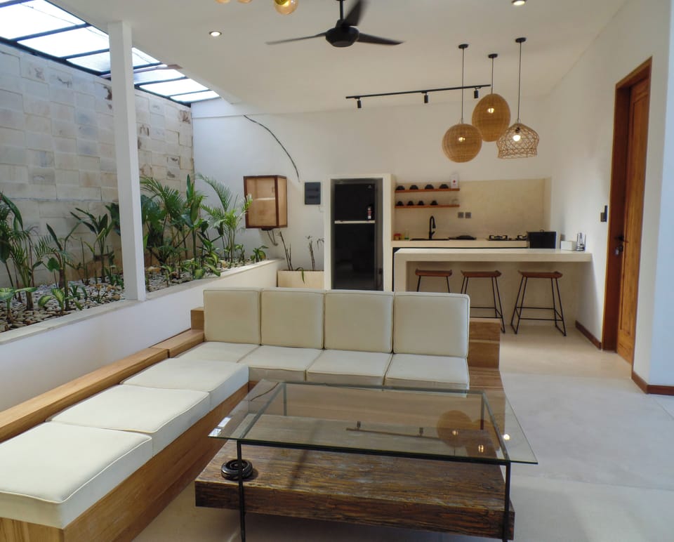 Luxury Villa, Ocean View | Living area | 50-inch LED TV with digital channels, Netflix, Hulu