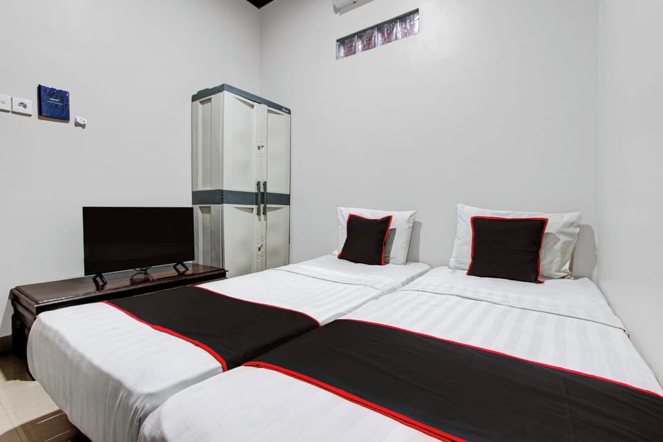 Deluxe Twin Room | Premium bedding, free WiFi, bed sheets