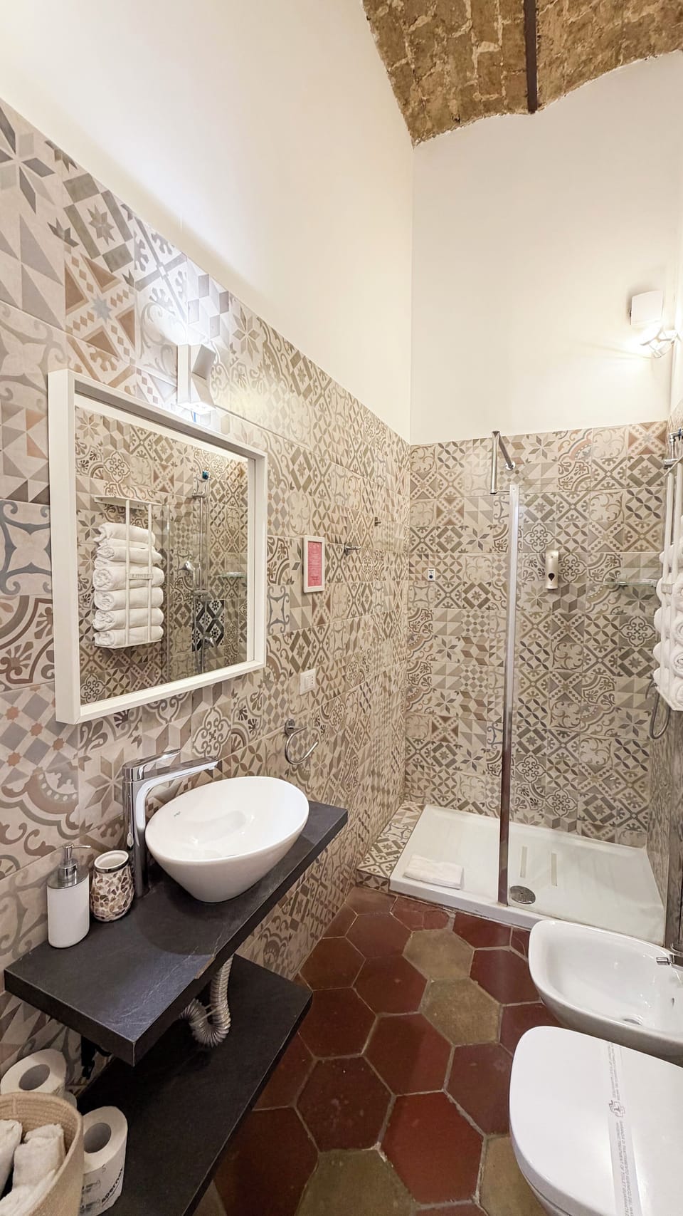 Family Suite, 2 Bedrooms, Balcony, City View | Bathroom | Shower, rainfall showerhead, hair dryer, bidet