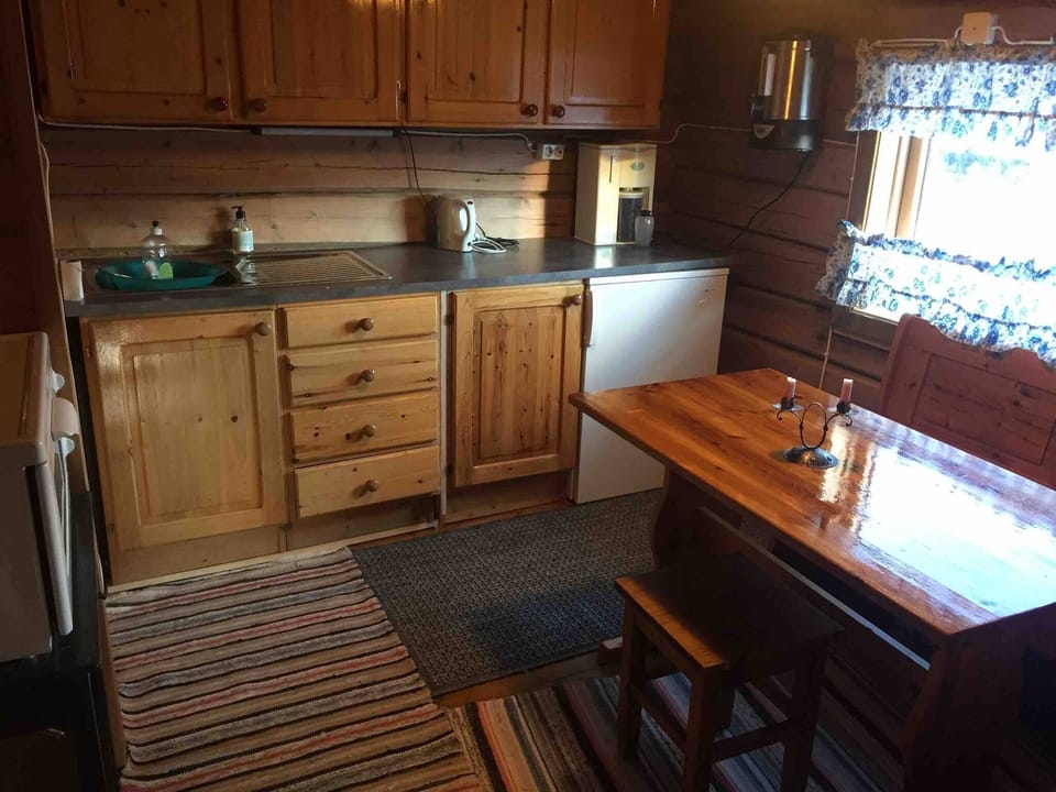 Cabin, 2 Bedrooms, Accessible, Balcony | Private kitchen