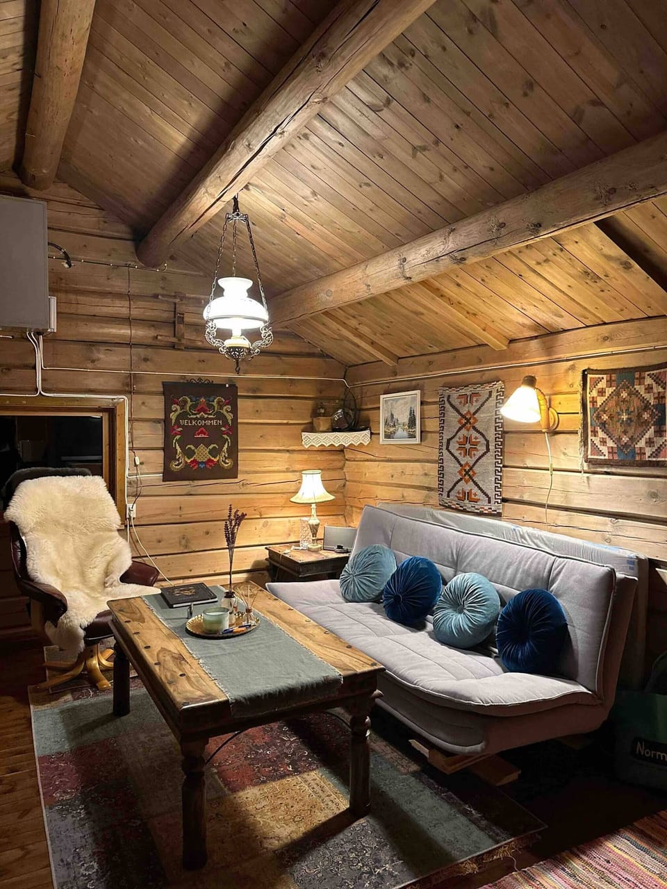 Cabin, 2 Bedrooms, Accessible, Balcony | Living area