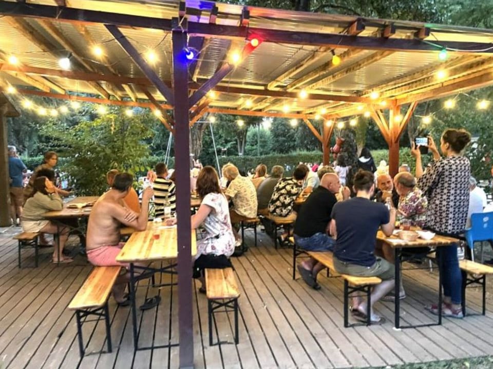 Outdoor dining