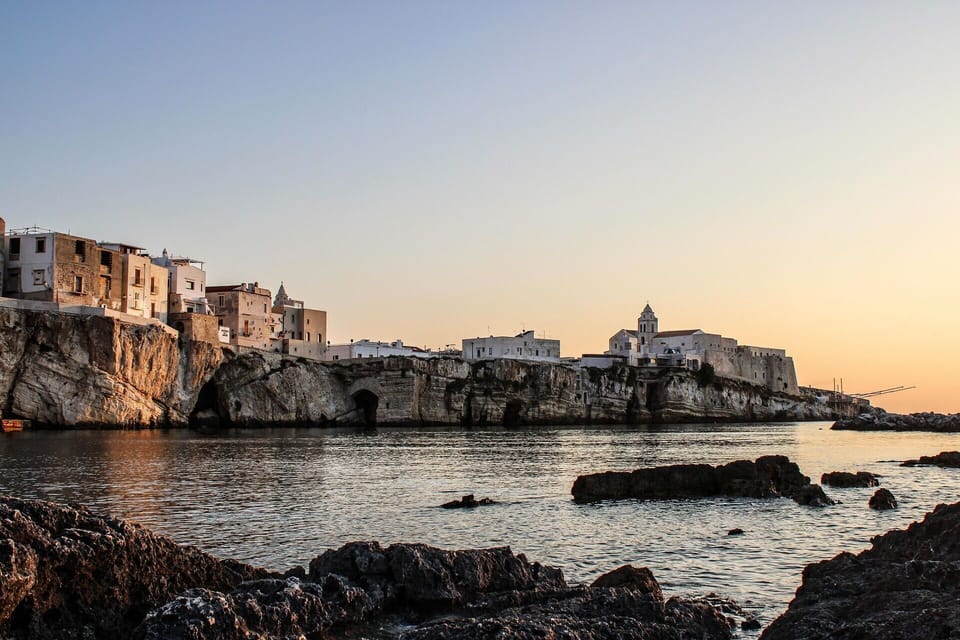 Sky, Body Of Water, Coast, Rock, Horizon, Sea, Coastal And Oceanic Landforms, Dusk, Ocean, Evening
