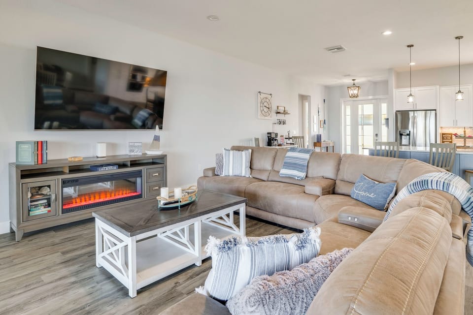 House (5 Bedrooms) | Interior