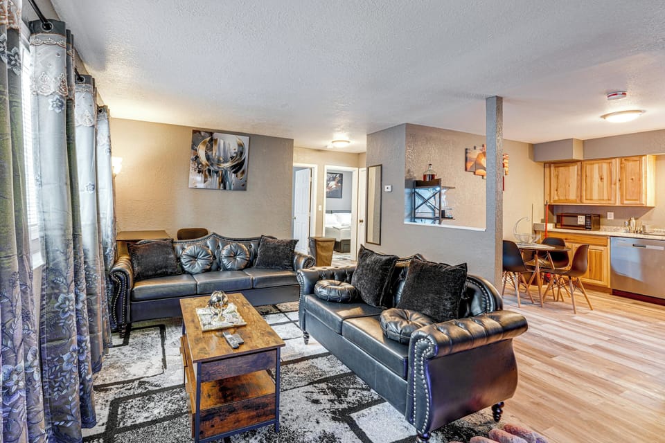 House (2 Bedrooms) | Front of property