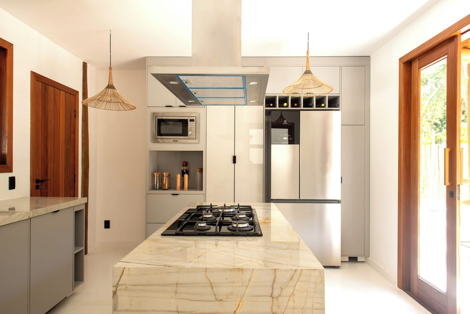 Deluxe House, Pool View | Private kitchen | Microwave, oven, stovetop, cookware/dishes/utensils