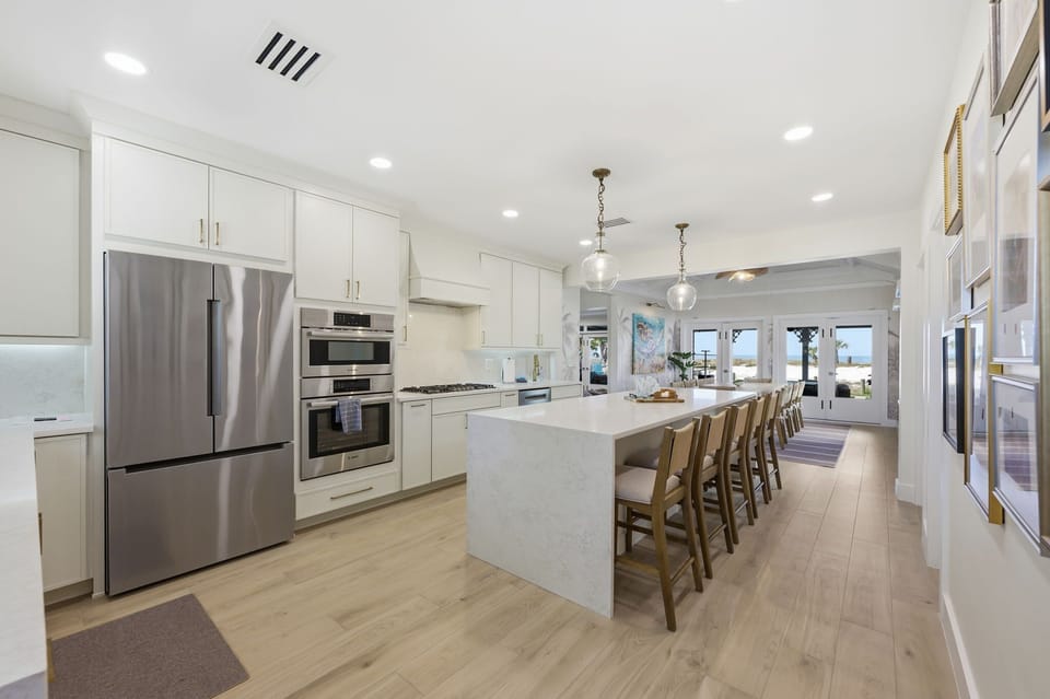Space to breathe, room to laugh, and zero walls between fun and comfort! Our open floor plan makes every moment feel connected, bright, and full of good vibes.