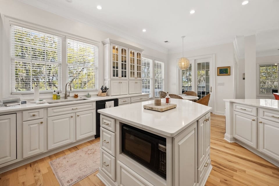 House, 5 Bedrooms | Private kitchen | Coffee/tea maker, fridge, oven, toaster