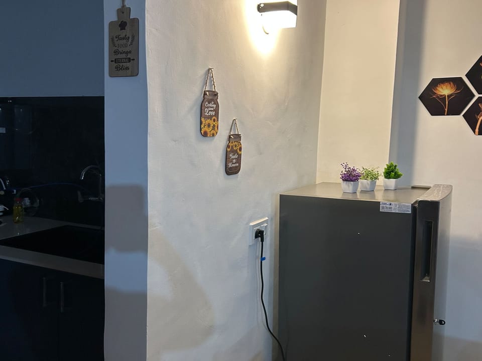 Apartment, 3 Bedrooms, Accessible, Smoking | Interior