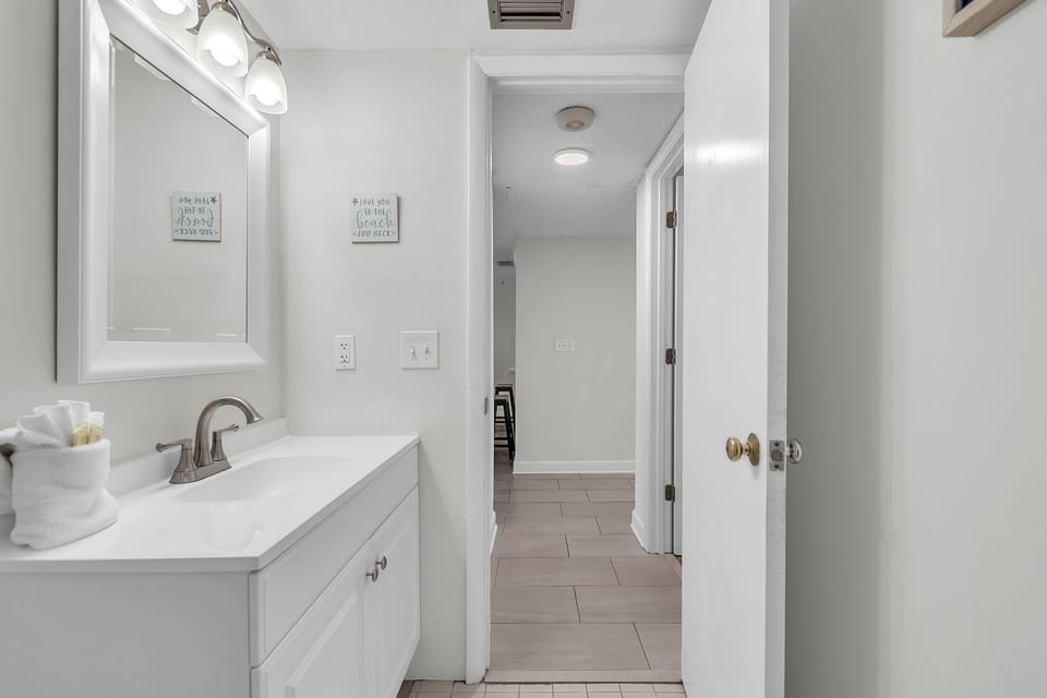 Condo, Multiple Beds (Reflections On The Gulf #502 - Paradi) | Interior