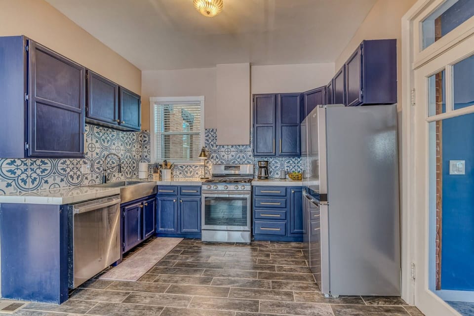 Fully equipped kitchen