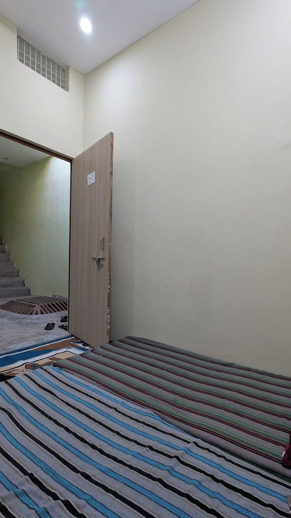 Basic Room | Desk, free WiFi