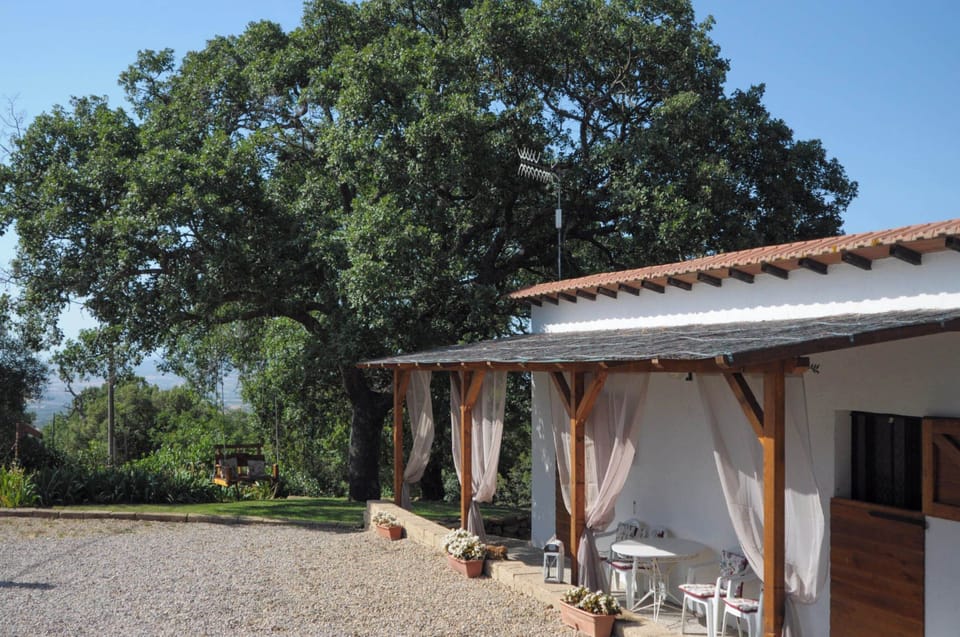House, Garden View | Outdoor dining