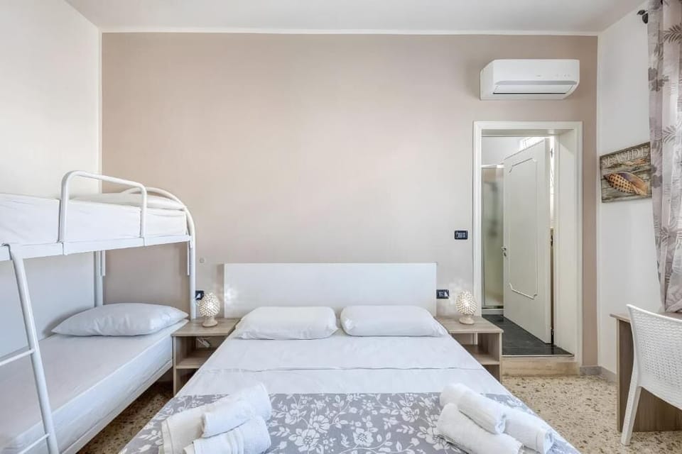 Quadruple Room | Free WiFi