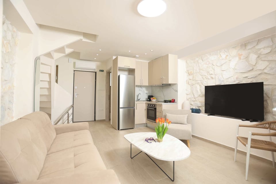 Superior Villa, Balcony, Sea View | Living area | Flat-screen TV