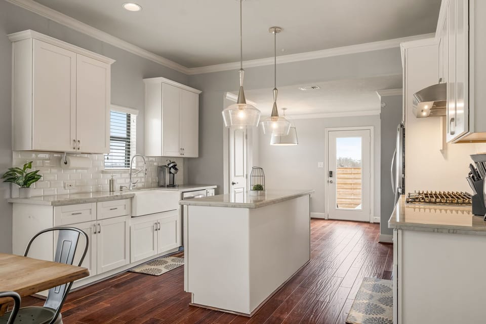 Full Kitchen