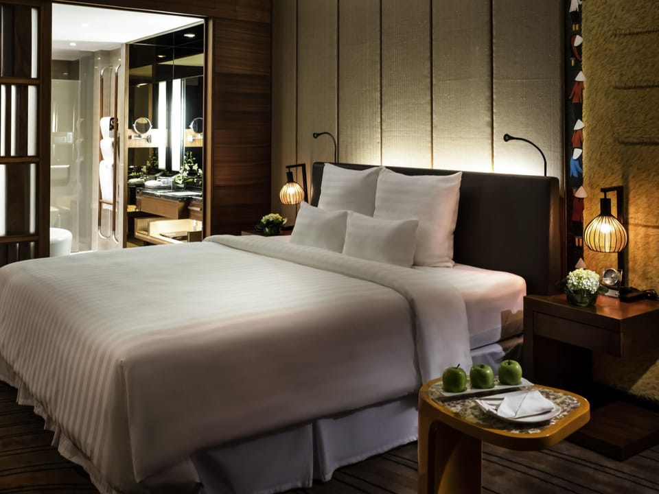 1 bedroom, premium bedding, minibar, in-room safe