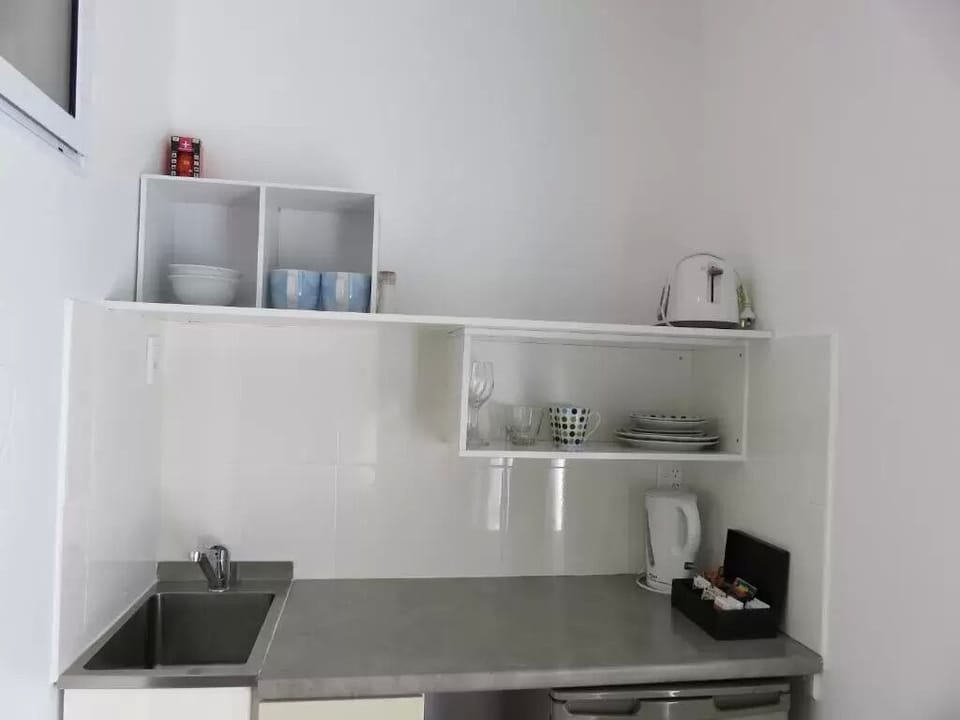 Fridge, microwave, toaster
