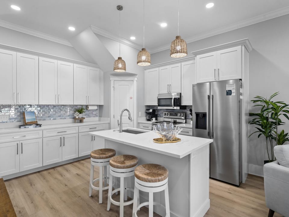 Studio (4 Bedrooms) | Private kitchen | Microwave, oven, stovetop, dishwasher