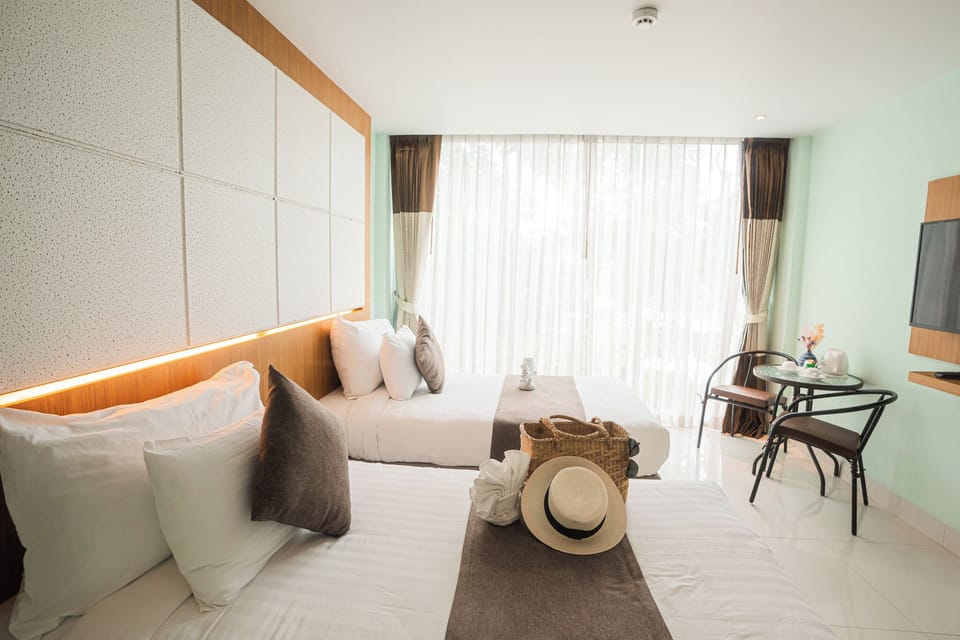 Standard Room | Minibar, desk, blackout drapes, free WiFi