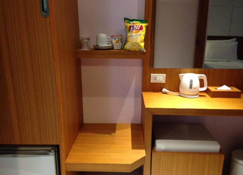 Standard Room | Minibar, desk, blackout drapes, free WiFi