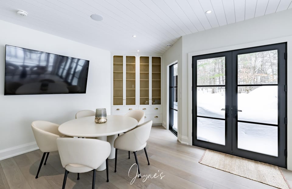 Muskoka Room