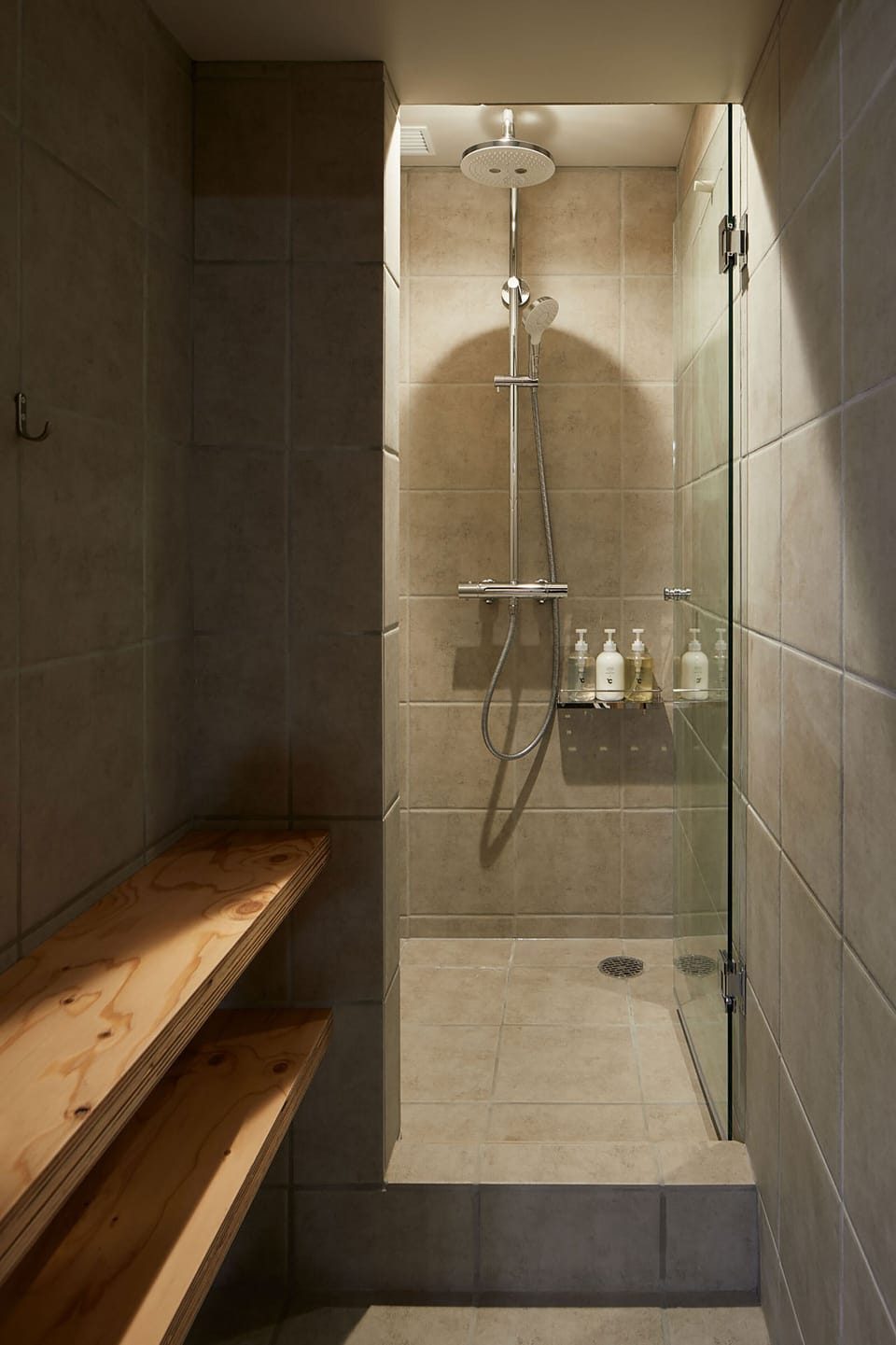 Bathroom shower