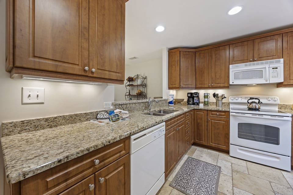 Cooking ware & dining ware are provided