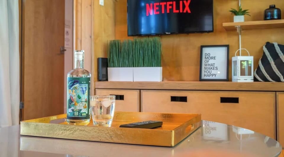 "From the moment we arrived, I was captivated by the rustic charm of this cozy retreat. Clean and beautifully decorated, giving it a warm and welcoming ambiance. But what truly sets this Airbnb apart is the hospitality of the hosts" Aam
New York, NY)
