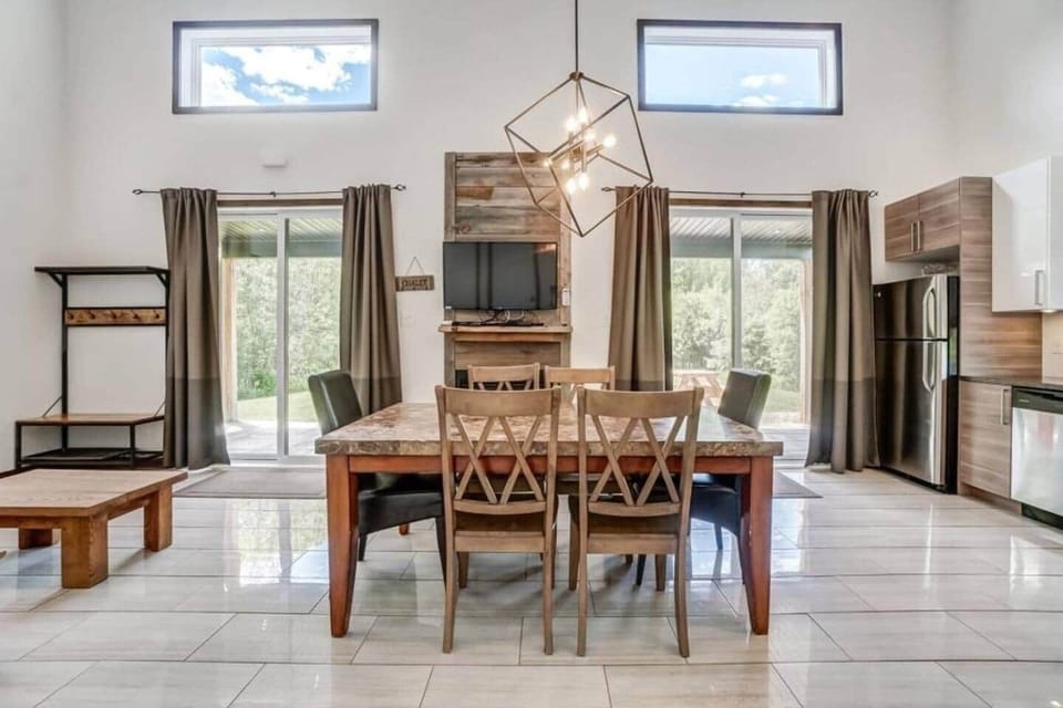 Dining room for 6 people