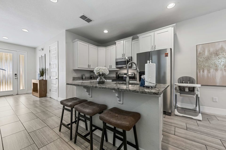 10-web-or-mls-LetsGoClick-008
