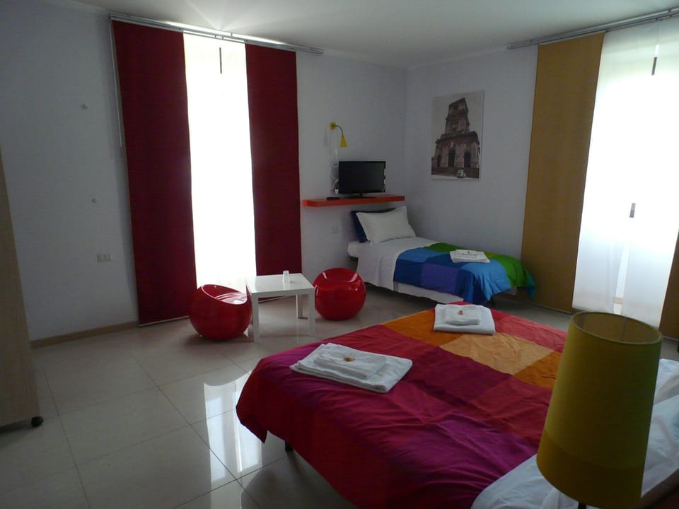Triple Room, Ensuite | Premium bedding, free WiFi, bed sheets