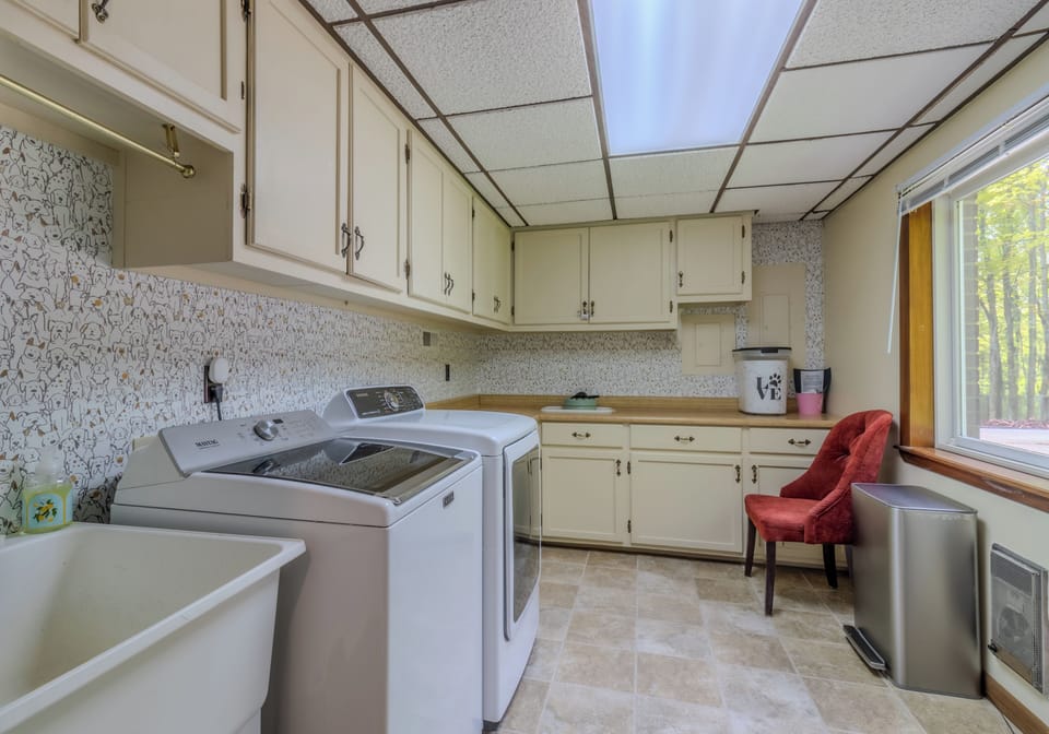 Laundry Room - Laundry room is just inside the entry door.
