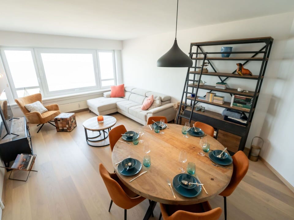 Table, Furniture, Couch, Property, Chair, Wood, Interior Design, Lighting, Living Room, Window