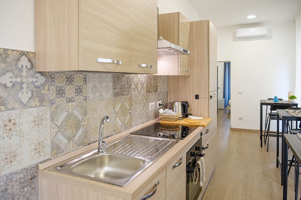 Mini-fridge, stovetop
