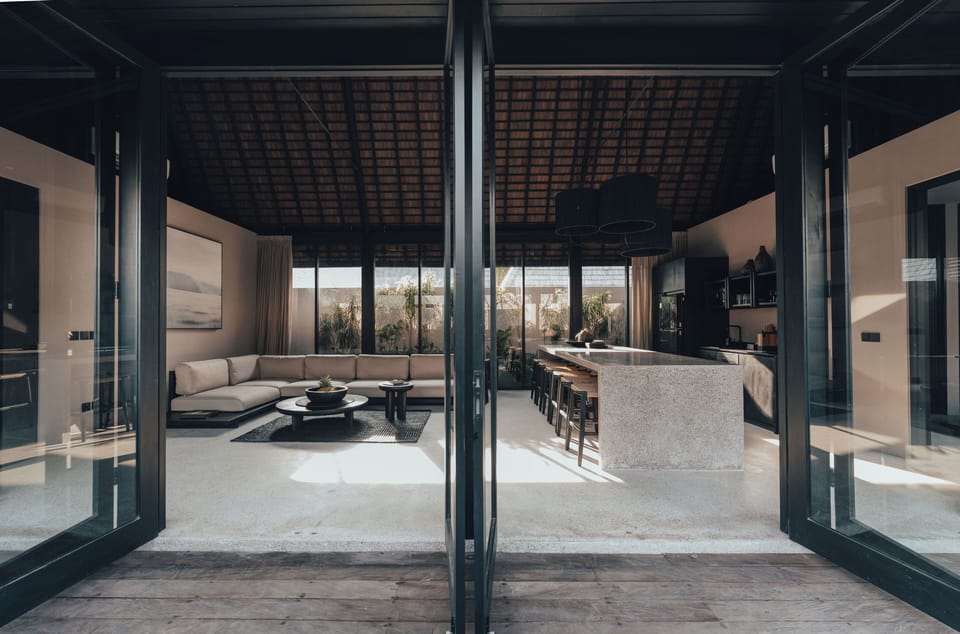 Luxury Villa, Pool View | Living area