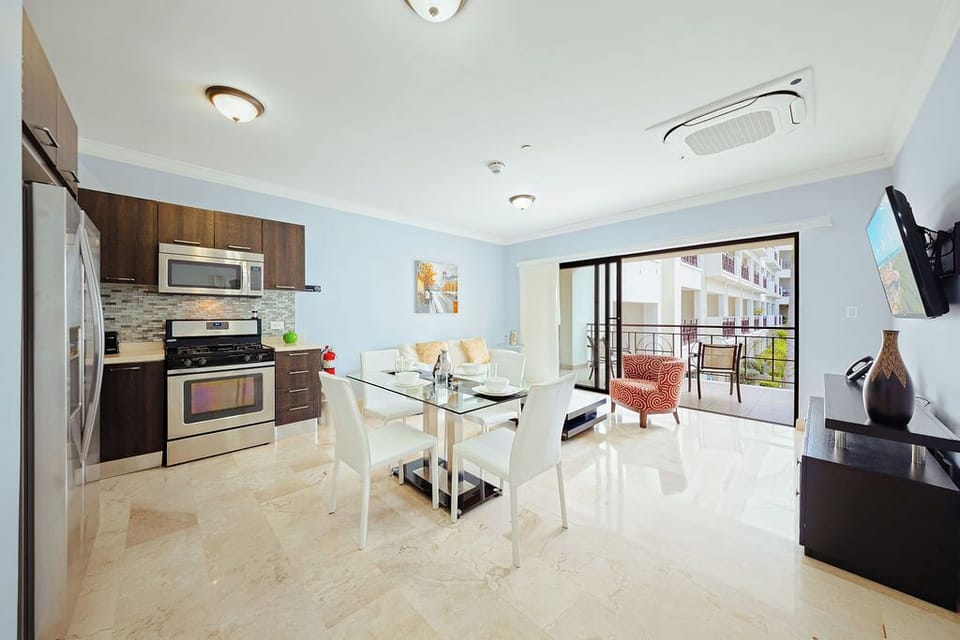 A thoughtfully designed dining area perfect for everything from casual breakfasts to family dinners.