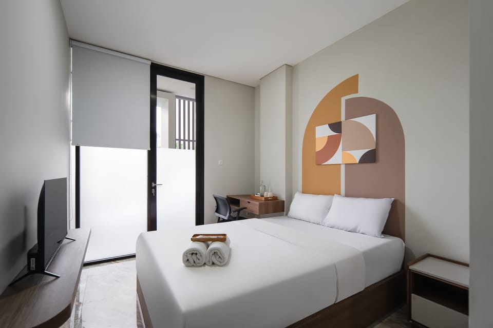 Premium Room | Free WiFi, bed sheets