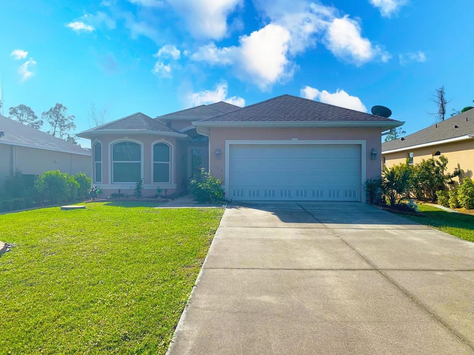 Rotonda West Oasis – Pool, Golf & Trails (6610)