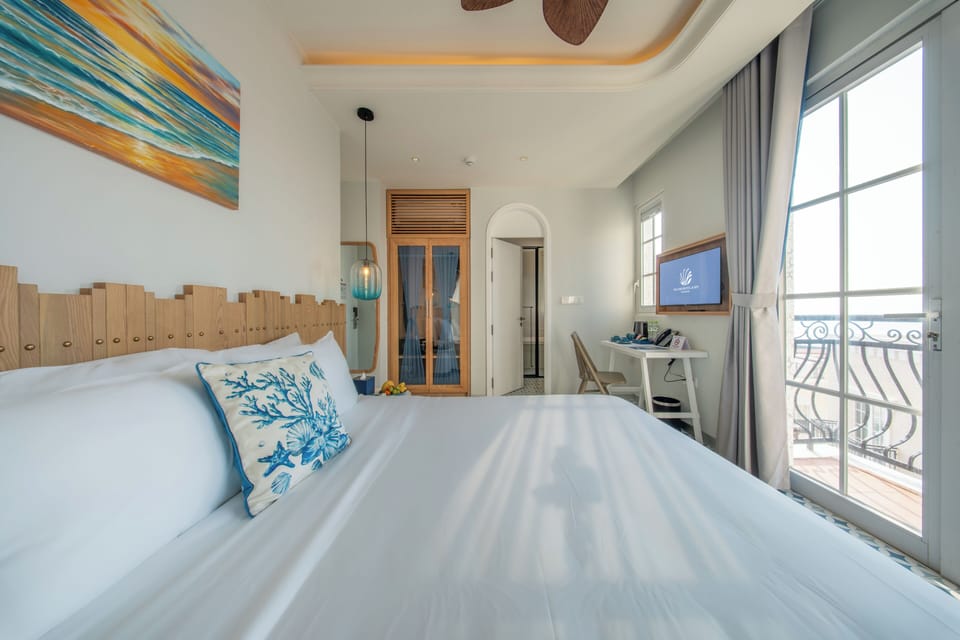 Premium bedding, minibar, in-room safe, individually decorated