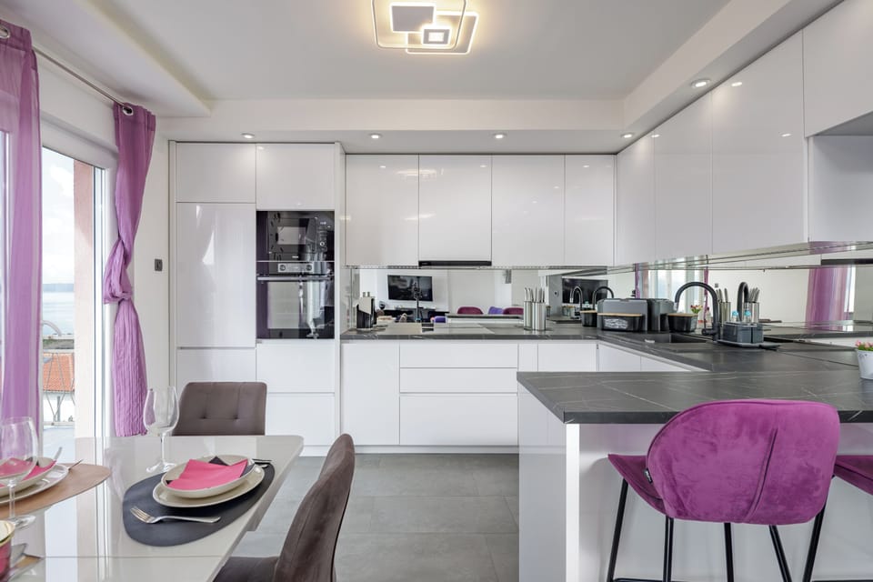 Kitchen and dining area